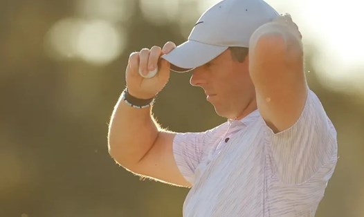 Rory McIlroy trở lại vị trí số 1 thế giới trong bối cảnh nhiều golfer của LIV Golf không được tính điểm. Ảnh: Golf