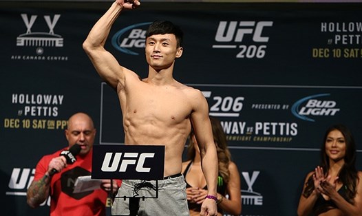 Võ sĩ MMA Hàn Quốc Choi Doo-ho sẽ giao lưu với học trò của Johnny Trí Nguyễn tại võ đường Liên Phong. Ảnh: UFC