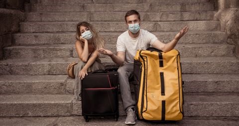 Refer to the following tips to protect yourself when traveling. Photo: The Travel