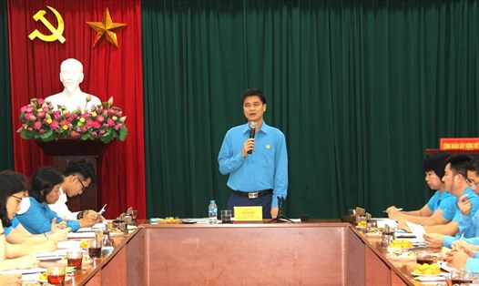 Ông Ngọ Duy Hiểu - Phó Chủ tịch Tổng Liên đoàn Lao động Việt Nam - phát biểu tại buổi làm việc.