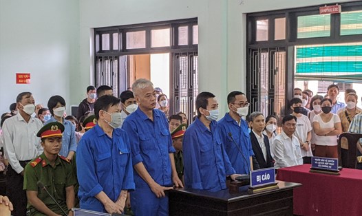 Hoãn phiên tòa sơ thẩm vụ án đưa, nhận hối lộ xảy ra ở Cảng hàng không Quốc tế Phú Bài.