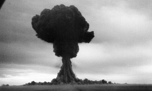 Vụ thử bom nguyên tử đầu tiên của Liên Xô ngày 29.8.1949. Ảnh chụp màn hình