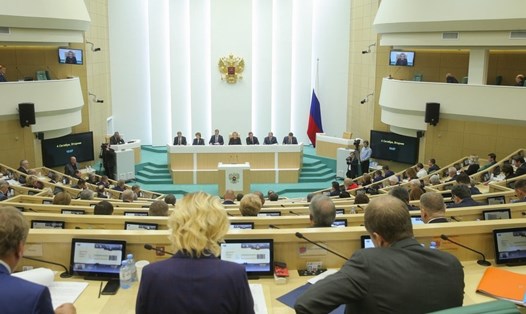 Thượng viện Nga phê chuẩn các hiệp ước sáp nhập 4 vùng lãnh thổ Ukraina vào Nga. Ảnh: Hội đồng Liên bang Nga