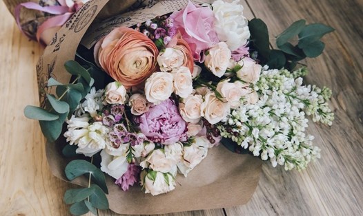 Tham khảo các loại hoa sau để dành tặng cho người phụ nữ thân yêu của bạn. Ảnh: ST