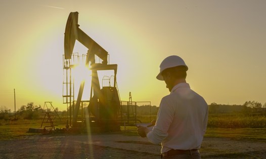 Nga và Saudi Arabia dự kiến đề xuất giảm sản lượng dầu trong cuộc họp ngày 5.10 của OPEC+. Ảnh: Getty