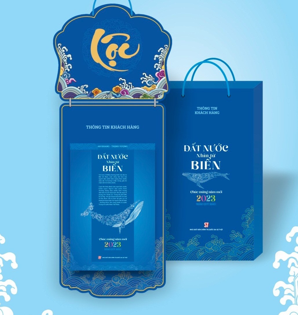 Nhà xuất bản Chính trị quốc gia Sự thật chính thức giới thiệu bộ lịch bloc “Đất nước nhìn từ biển”. ẢNh: BTC