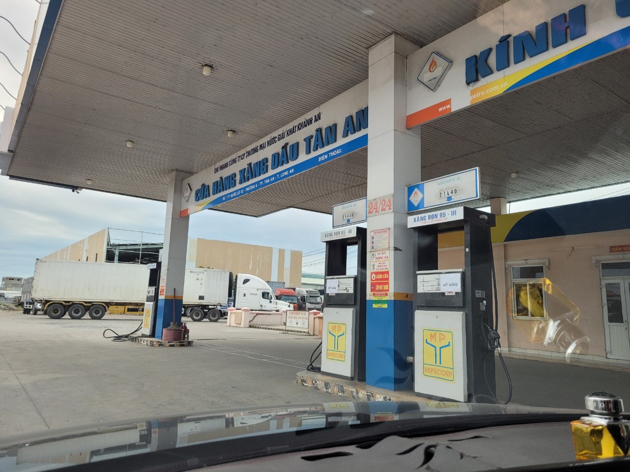 Long An: Rút giấy phép kinh doanh 7 cửa hàng xăng dầu do tự ý ngừng bán