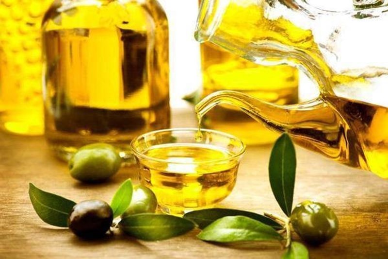 Các loại dầu ăn phù dầu ăn cho người mỡ máu Nguyên nhân và cách phòng tránh