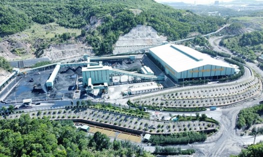 Trung tâm Chế biến và Kho than tập trung vùng Hòn Gai có công suất thiết kế 5 triệu tấn than/năm. Ảnh: TKV