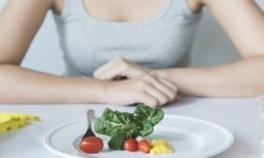 8 mẹo ngăn chặn sự thèm ăn, giúp bạn sớm đạt được mục tiêu giảm cân. Ảnh: Shutterstock