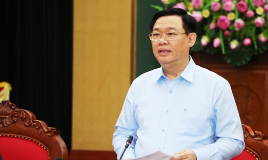Chủ tịch Quốc hội Vương Đình Huệ làm việc với Ban Thường vụ Tỉnh uỷ Thái Nguyên.