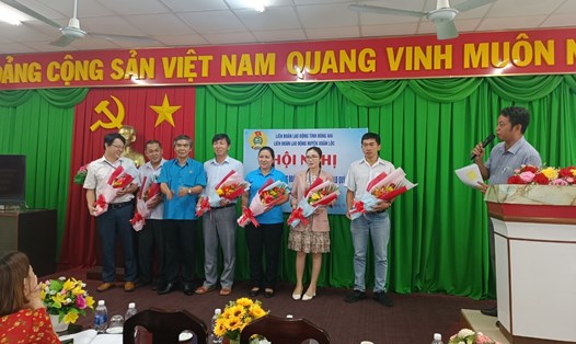 Bầu bổ sung 6 đồng chí tham gia Ban Chấp hành, Ban Thường vụ LĐLĐ huyện Xuân Lộc. Ảnh: L.T.D