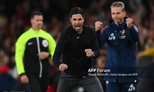 Arteta ăn mừng trước chiến thắng đầy cảm xúc của Arsenal. Ảnh: AFP