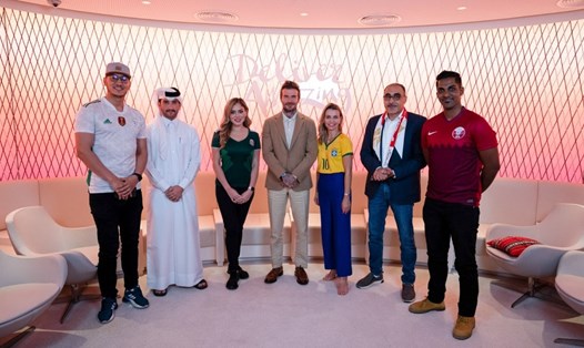 Những fan đặc biệt được Qatar mời đến xem World Cup 2022 sẽ được miễn phí toàn bộ, đồng thời cho các cơ hội gặp gỡ với những người nổi tiếng. Ảnh: AFP