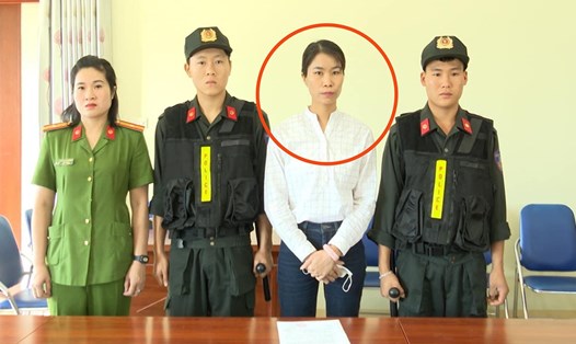 Nguyễn Thị Hồng Nhung bị bắt vì liên quan đến vụ chủ tịch xã tham ô tài sản. Ảnh: CACC
