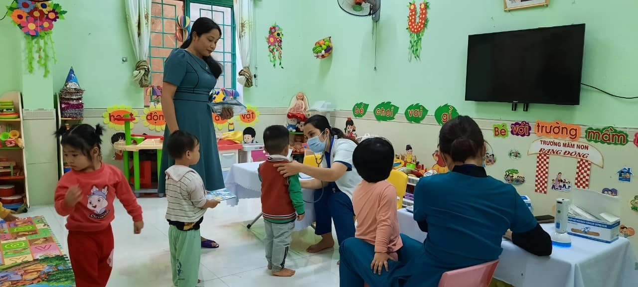 Thiếu giáo viên, địa phương xoay sở đủ đường. Ảnh minh hoạ: MNRĐ