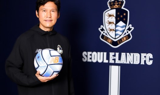 Seoul E-Land bổ nhiệm cựu huấn luyện viên đội Hà Nội Park Choong-kyun làm thuyền trưởng mới. Ảnh: Seoul E-Land