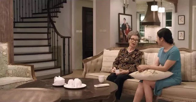 Tình tiết trong "Thông gia ngõ hẹp". Ảnh: NSX.