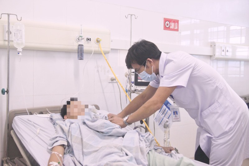 Quảng Ninh: Cứu sống bệnh nhân tràn máu màng phổi hiếm gặp
