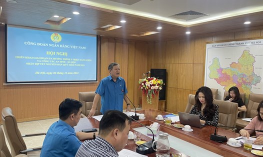 Phó Chủ tịch Thường trực CĐ NHVN Nguyễn Văn Tân phát biểu tại Hội nghị triển khai giai đoạn 2 thực hiện Chương trình 1 triệu đoàn viên.  Ảnh: CĐN