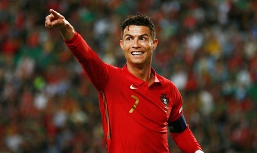 Ronaldo sẽ thi đấu ở kỳ World Cup thứ 5 liên tiếp cùng tuyển Bồ Đào Nha. Ảnh: Record