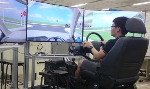 Cục Đường bộ Việt Nam sẽ công bố hợp quy cabin học lái xe. Ảnh minh hoạ