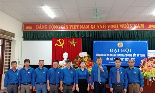 Ban Chấp hành Công đoàn Chi nhánh khai thác đường sắt Hà Thanh nhiệm kỳ 2022-2027. Ảnh: CDN