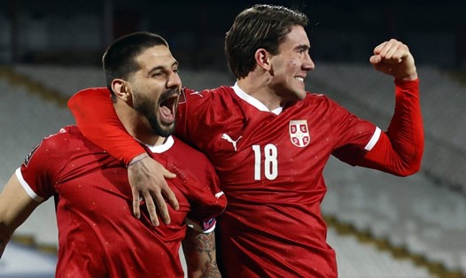 Mitrovic và Vlahovic tạo nên cặp tiền đạo đáng sợ cho tuyển Serbia tại World Cup 2022. Ảnh: AFP