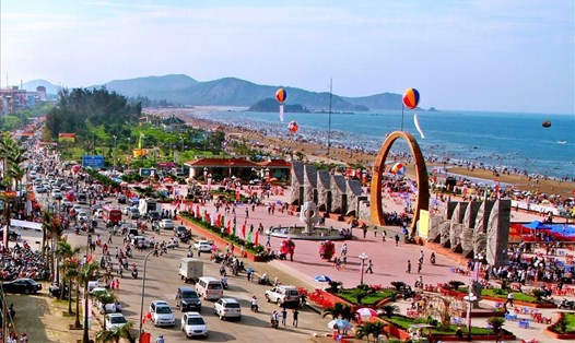 Bãi biển Cửa Lò - điểm đến hấp dẫn của du khách trong nước và quốc tế. Ảnh: Quỳnh Trang