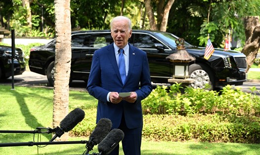 Tổng thống Mỹ Joe Biden nói không chắc tên lửa rơi vào Ba Lan được bắn từ Nga. Ảnh: AFP