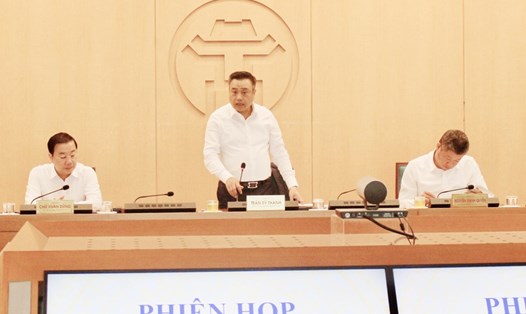 Chủ tịch UBND thành phố Hà Nội Trần Sỹ Thanh phát biểu tại phiên họp. Ảnh: Hiền Lương