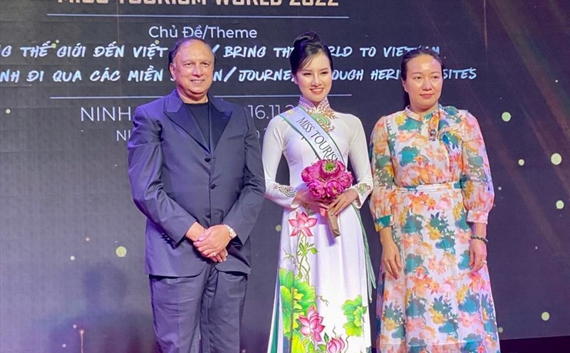 Á hậu Hương Ly sẽ chính thức đại diện Việt Nam tham dự thi "Hoa hậu Du lịch thế giới 2022". Ảnh: Lan Anh