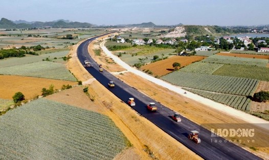 Dự án cao tốc Mai Sơn – QL45 có tổng chiều dài 63,37km, nối Ninh Bình - Thanh Hóa. Ảnh: Nguyễn Trường