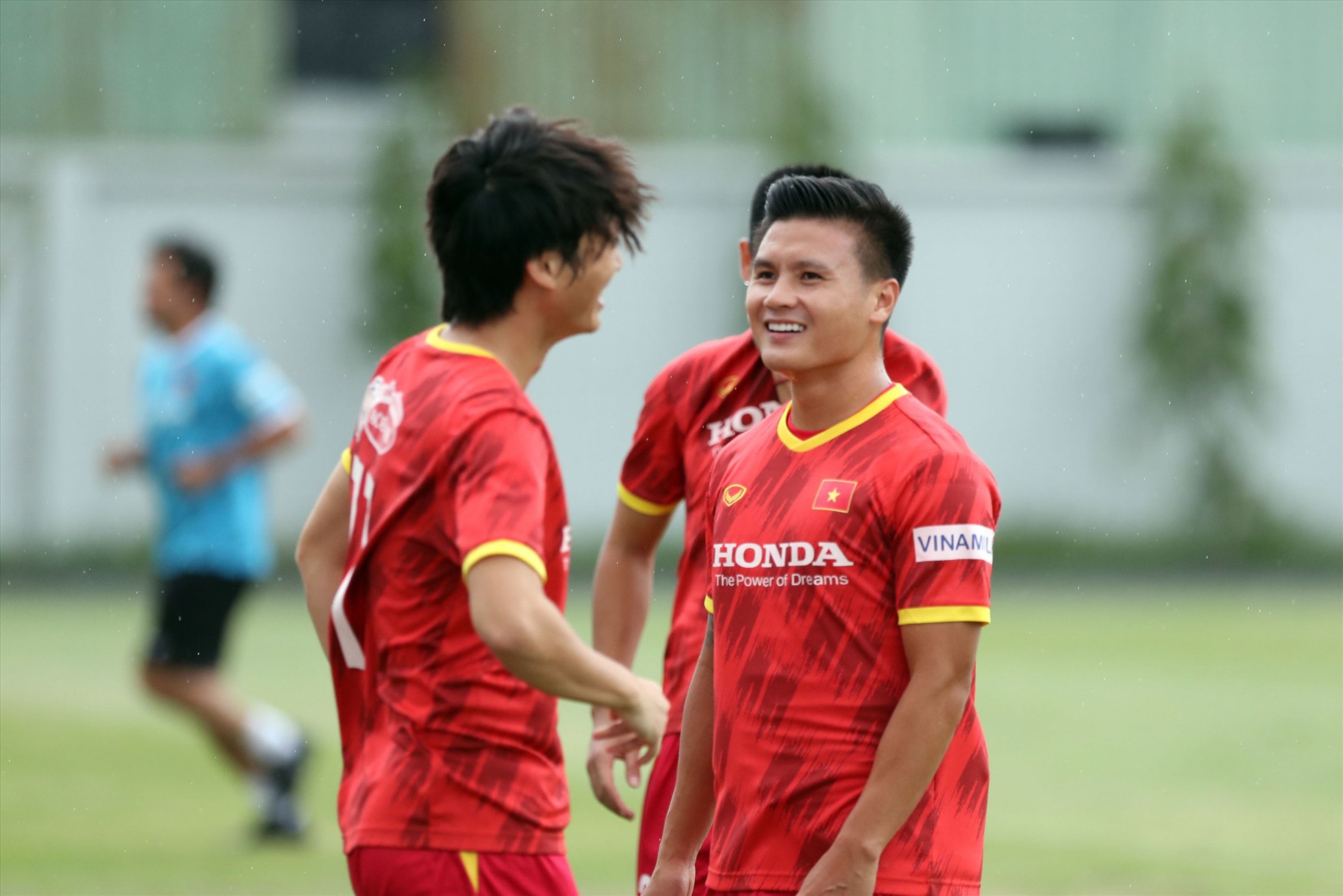 Quang Hải lỡ trận giao hữu với CLB Dortmund và tuyển Philippines