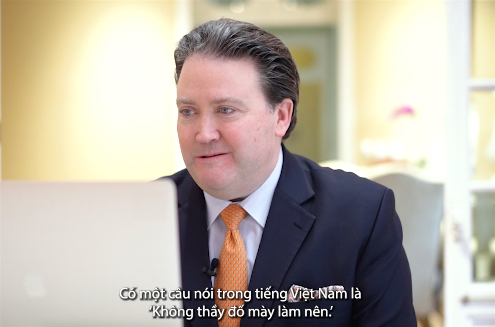 Đại sứ Mỹ Marc Knapper chúc mừng ngày Nhà giáo Việt Nam