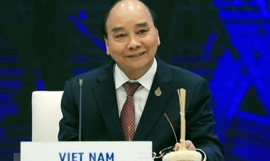 Chủ tịch nước Nguyễn Xuân Phúc dự đối thoại giữa lãnh đạo APEC và các khách mời. Ảnh: TTXVN