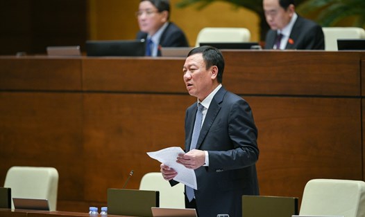 Tổng Thanh tra Chính phủ Đoàn Hồng Phong trả lời chất vấn tại kỳ họp thứ 4. Ảnh: Quốc hội