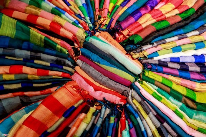 Nghề sản xuất và buôn bán lụa tơ tằm tại Hội An, Quảng Nam đã trải qua những thịnh suy, thăng trầm và nay đang được phát huy. Ảnh: Hội An