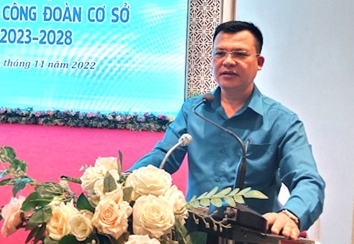 Ông Nguyễn Việt Hưng –  Chủ tịch Công đoàn Cục Đường bộ Việt Nam phát biểu tại hội nghị. Ảnh: Công đoàn Cục Đường bộ Việt Nam