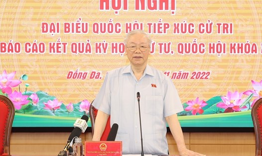Tổng Bí thư Nguyễn Phú Trọng phát biểu tại buổi tiếp xúc cử tri các quận Đống Đa, Ba Đình và Hai Bà Trưng.  Ảnh: Trí Dũng - TTXVN