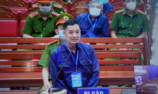Bị cáo Nguyễn Minh Đức, chủ Công ty TNHH Dầu khí Vượng Đạt, TP Hải Phòng tại phiên toà. Ảnh: Hà Anh Chiến