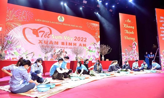 Tết Sum vầy năm 2022 do Liên đoàn Lao động Thành phố Hà Nội tổ chức. Ảnh: Dương Ánh