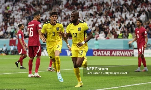 Valencia lập cú đúp trong chiến thắng 2-0 của Ecuador trước chủ nhà Qatar tại trận đấu mở màn World Cup 2022. Ảnh: AFP