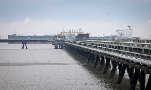 Công trường xây dựng nhà ga LNG ở Wilhelmshaven trên bờ Biển Bắc, tây bắc nước Đức, ngày 29.9.2022. Ảnh: AFP