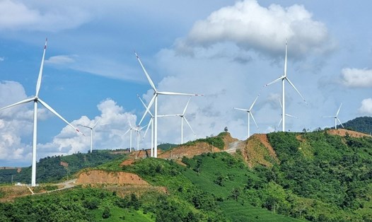 1 dự án điện gió ở huyện miền núi tỉnh Quảng Trị đã đi vào hoạt động. Ảnh: Hưng Thơ.
