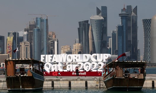 Việc đăng cai World Cup 2022 mang đến cú hích về mọi mặt cho nước chủ nhà Qatar. Ảnh: AFP