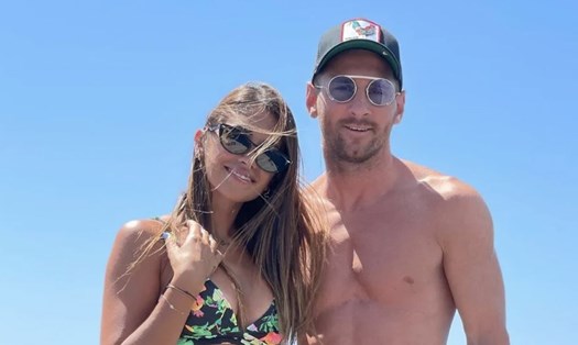 Messi và vợ. Ảnh: Instagram/Antonela Roccuzzo