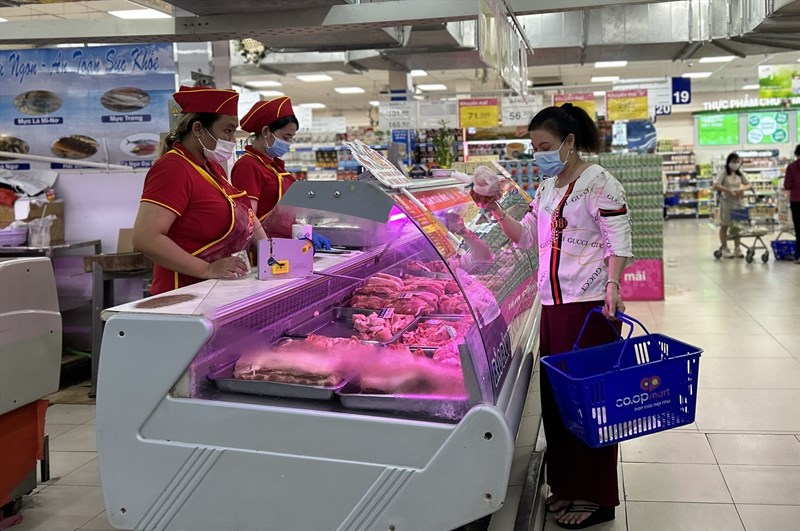 Siêu thị ở TPHCM gấp rút tuyển dụng hàng nghìn lao động mùa cuối năm