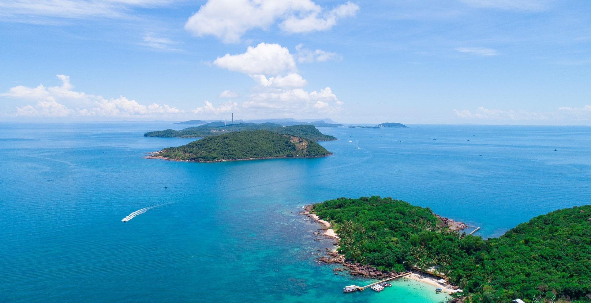 Phú Quốc là điểm đến được nhiều du khách trong và ngoài nước lựa chọn. Ảnh: Thanh Bồng