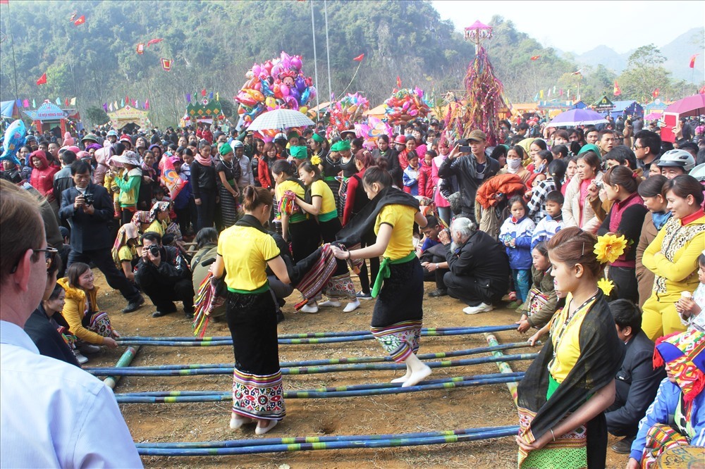 Du khách TPHCM sẽ có cơ hội xem múa sạp. Ảnh minh họa: Quang Đại.